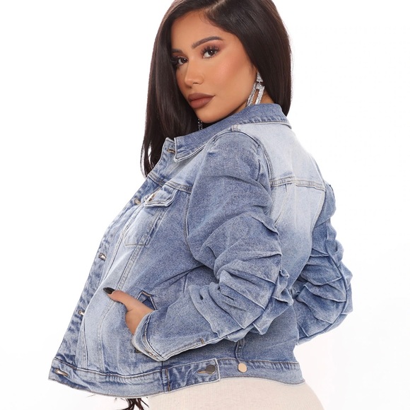NWT* Fashion Nova Denim Jacket. - Picture 2 of 4